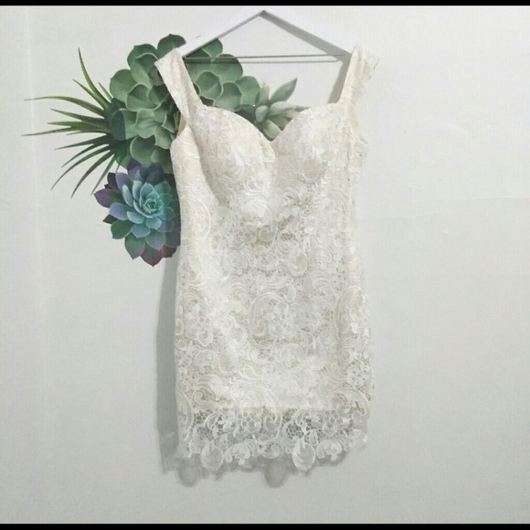 White lace dress over Ivory - Picture 2 of 5